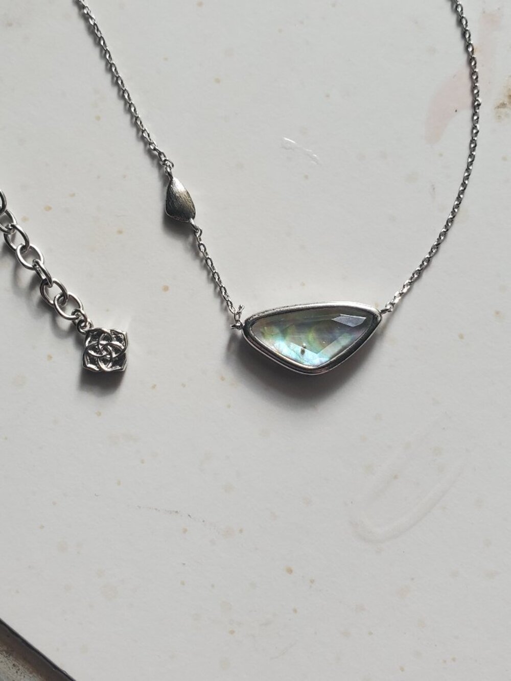 Kendra Scott necklace